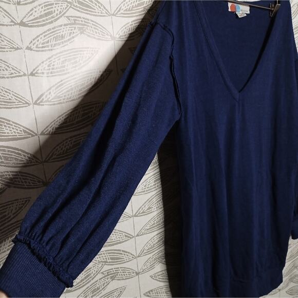 Free People Beach Sweater Pullover V Neck Oversized Pockets Flowy Sleeves - Picture 3 of 8